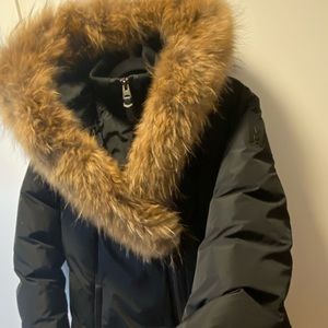 Mackage adail. Size large